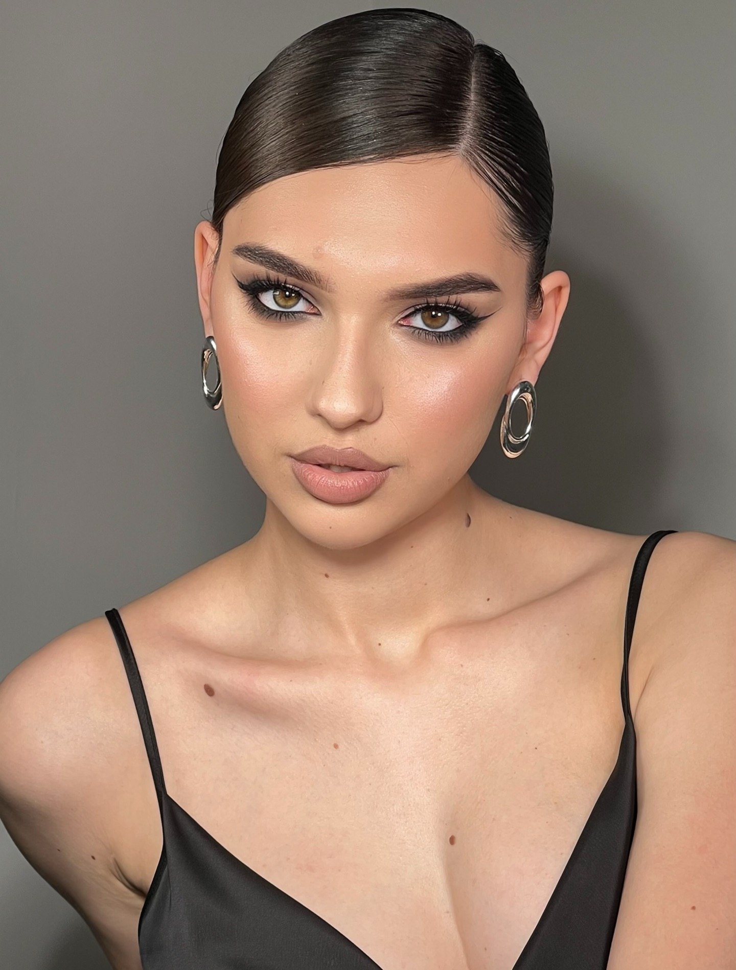 Smoky eyes с растушёванным тёмным контуром